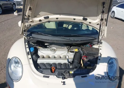 2007 Volkswagen New Beetle 2.5 z USA, uszkodzony, nr VIN 3VWRF31Y37M401834